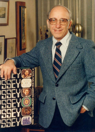 Ralph Baer,  con la consola Odyssey