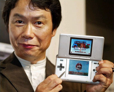 Shigeru Miyamoto con Super Mario
