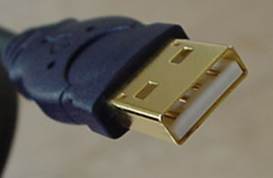 Conector USB tipo A -conecta en el ordenador-