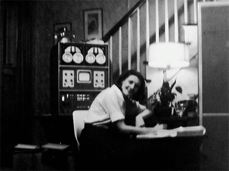 Mary Allen Wilkes con su LINC en casa