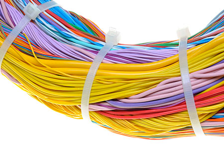 Mazo de cables unidos con bridas